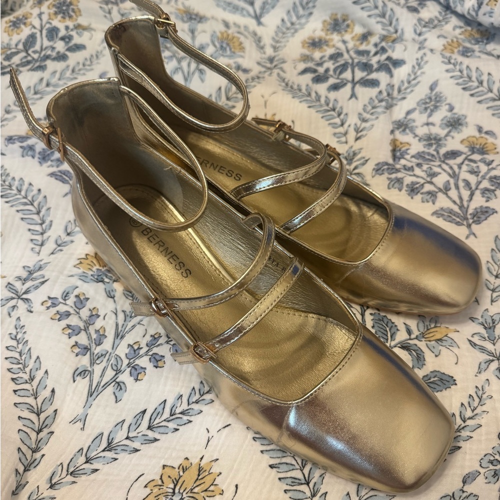 Berness Mary Jane Heels